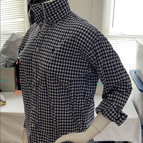 Button up - Picture 2 of 4